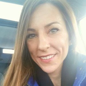 Meet your Posher, Stacie